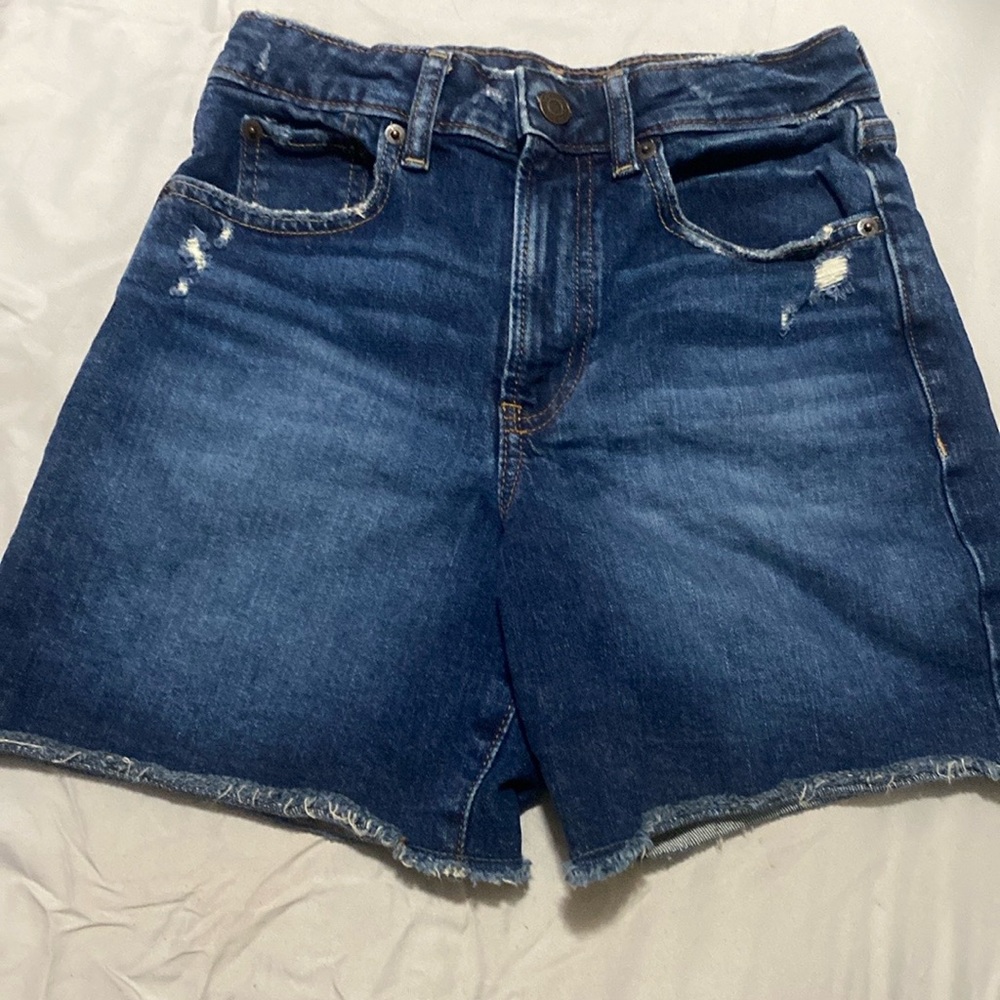 Blue denim, 14 sky high 5” short